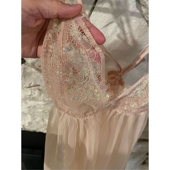 Victoria's Secret Womens Blush Pink Iridescent Chantilly Lace Babydoll Small - Picture 4 of 6